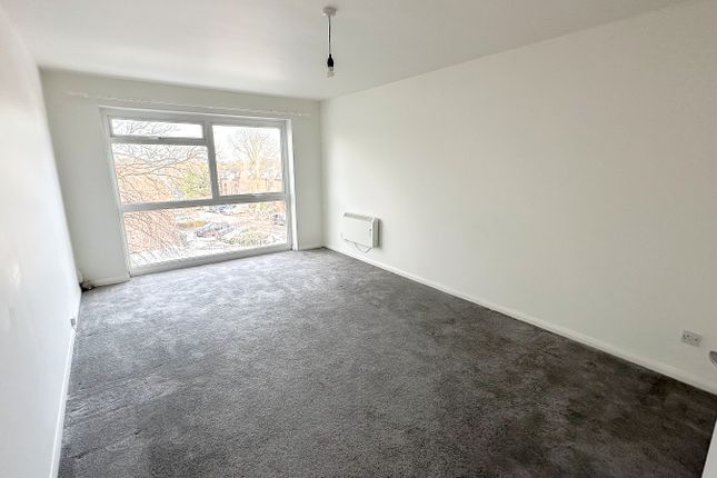 Flat 9 Brodie House, Harcourt Avenue, Wallington photo 2