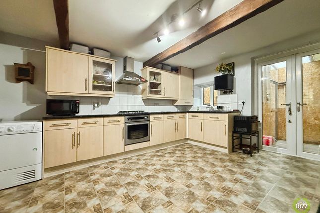 168 Sough Road, Darwen photo 3