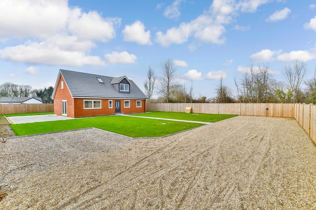 4-bed house on 9 Ridings Barn, Loxwood Road, Cranleigh, £2,500/mo