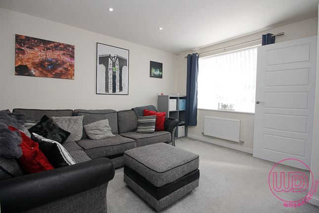 17 Elder Grove, Newcastle upon Tyne photo 4