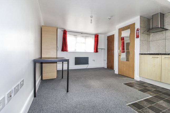 2nd Floor Studio Flat To Rent