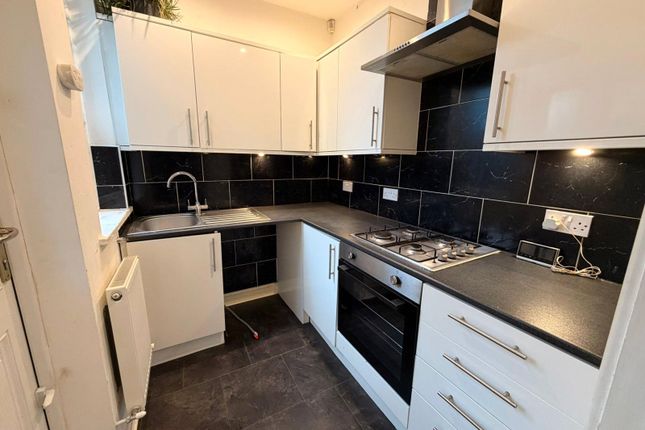 113, Turton Road, Greater Manchester photo 3