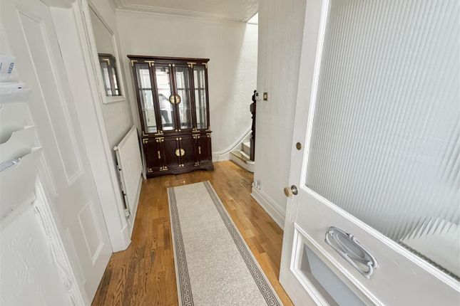 296, Northenden Road, Sale photo 2