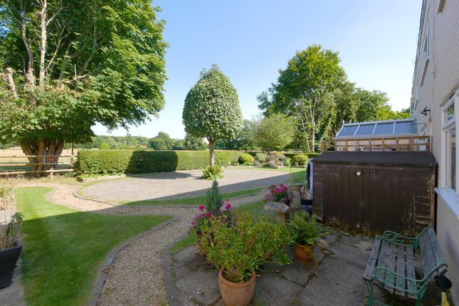 Flat for sale in Mongewell, Wallingford