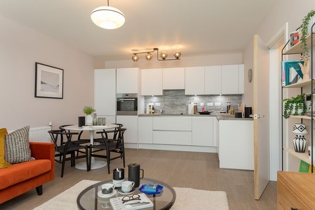 Flat for sale in "Aspen Apartments" at Y Rhodfa, Barry
