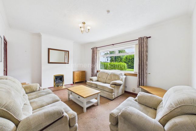 27, Glentyan Avenue, Johnstone photo 2