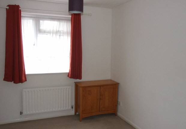 Property to rent in Church Field, Snodland