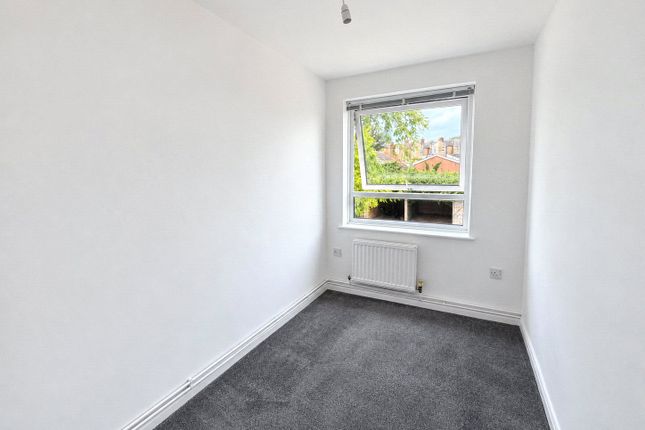 Flat 4, 18-20,, Hartnup Street, Maidstone photo 4