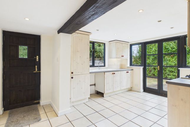 1 Garden Cottages,, The Hill, Winchmore Hill photo 3