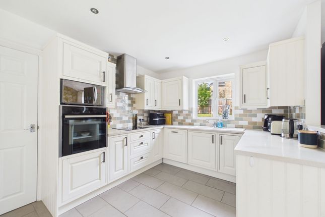 261 Chesterfield Road, Matlock photo 3