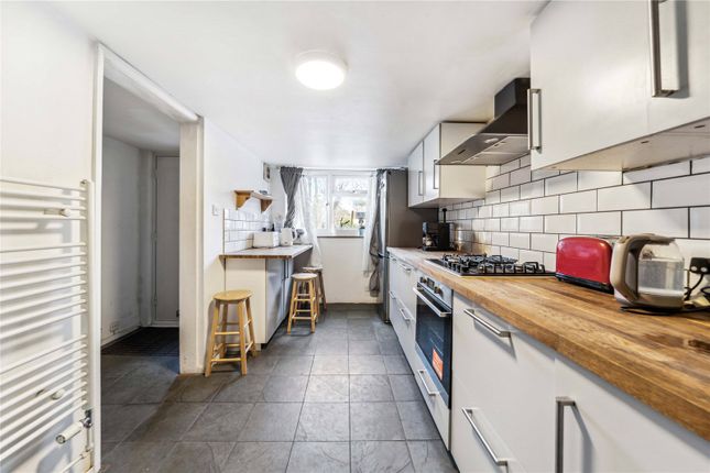 Terraced house for sale in Coburg Crescent, London