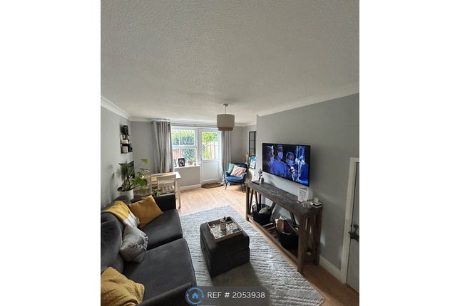 End terrace house to rent in Edward Avenue, Newark