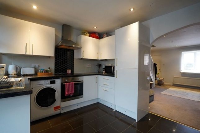 7, Carlisle Close, Grantham photo 5