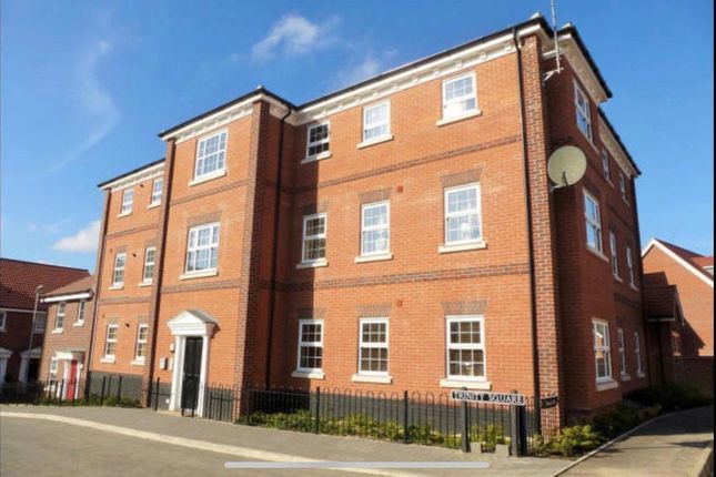 Thumbnail Flat to rent in Trinity Square, Loddon, Norwich