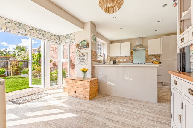 30, Windlass Drive, Wigston photo 4