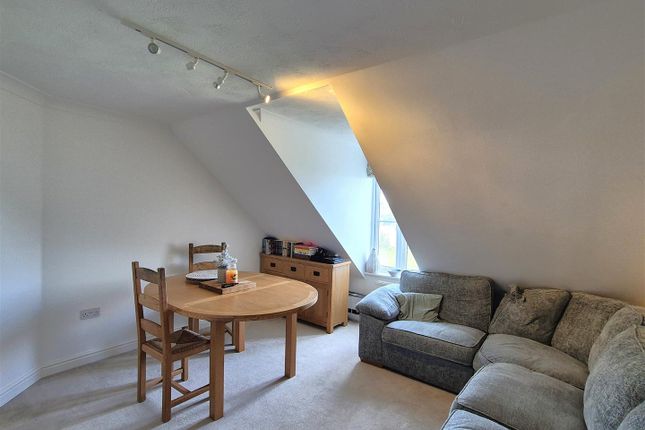 6, Long Meadow View, Fowey photo 3
