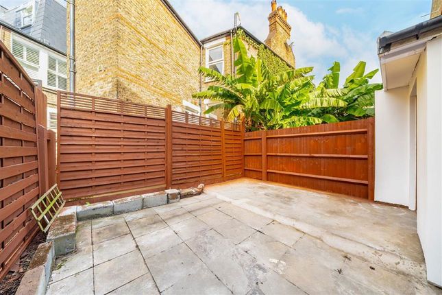 Flat A, 200, Cavendish Road, London photo 5