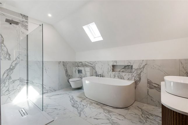 En Suite Bathroom