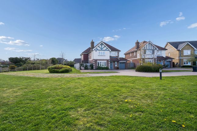 18 Horsehaven Mews, Watford photo 4
