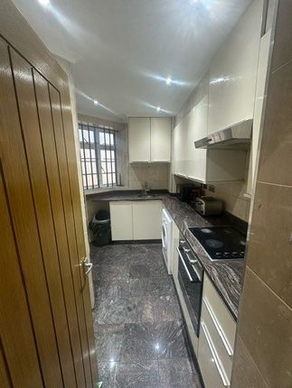 31 Stourcliffe Close, Stourcliffe Street, London photo 4