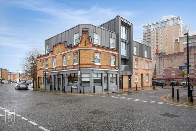 Thumbnail Flat to rent in Three Colt Street, London