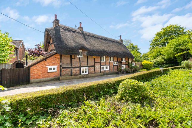 Thumbnail Cottage for sale in Castle Lane, Whitchurch, Aylesbury