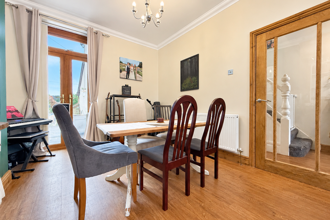 37 Broniestyn Terrace, Aberdare photo 5