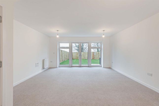 8636248-Interior01-800.Jpg