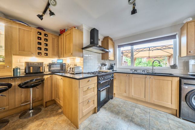98, Glebelands, Pulborough photo 4