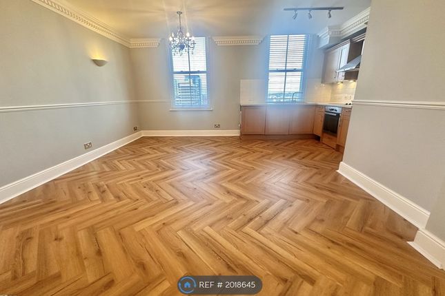 Flat to rent in South Western House, Southampton