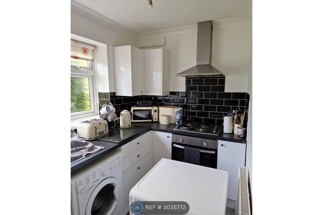 Flat, Forth House Roosevelt Drive, Coventry photo 5