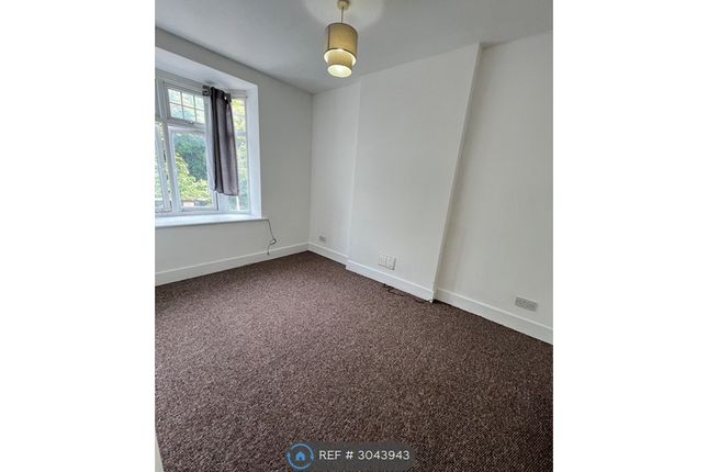 A Godstone Road, Kenley photo 2