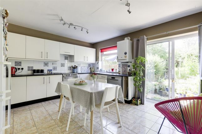 5 Skithorne Rise, Nottingham photo 3