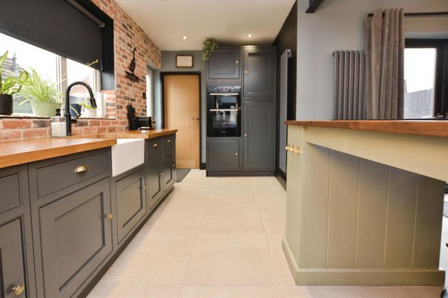 11, Old Brumby Street, Scunthorpe photo 3