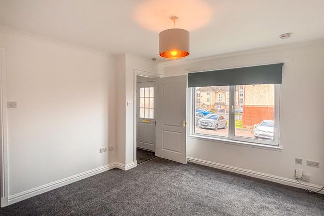 6, Mcmahon Grove, Bellshill photo 2