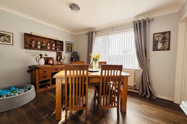 5, Fallowfield, Great Yarmouth photo 4