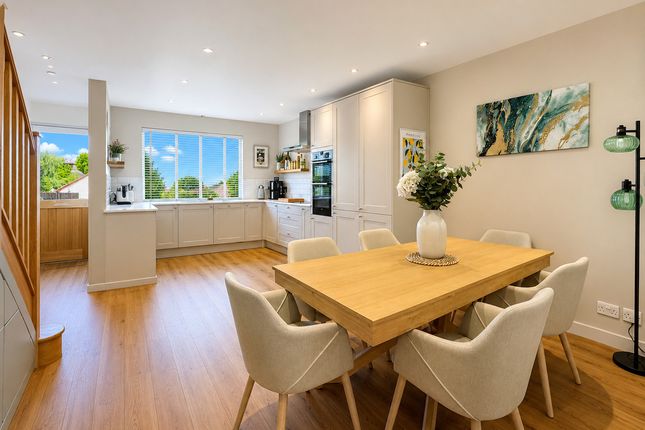 28, St Thomas Road, South Farmbridge photo 2