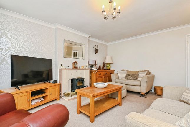 11, Beacon Way, Clacton-on-Sea photo 3