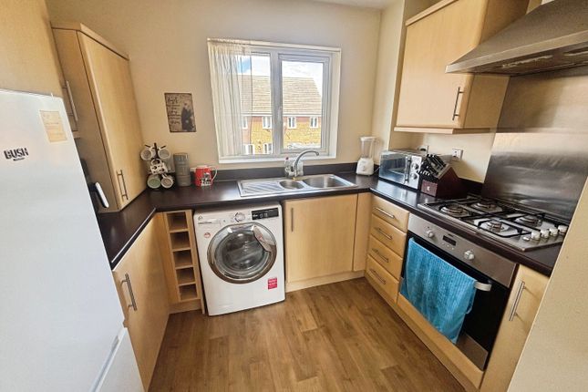 13, Spire Close, Lincoln photo 3