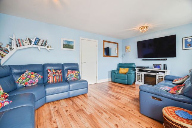 2 Riverside Mews, Pottery Wharf, Stockton-on-tees photo 4