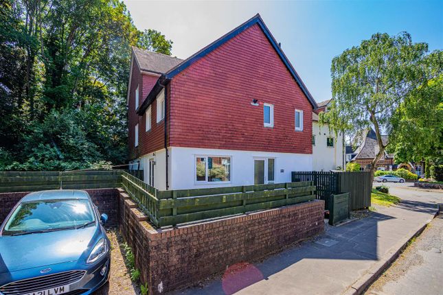 Property to rent in Penhill Close, Llandaff, Cardiff