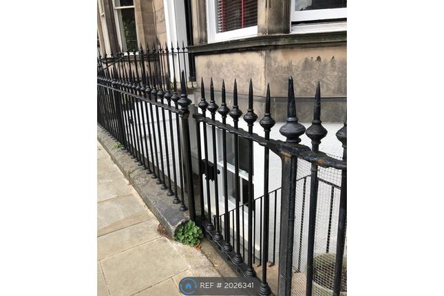 Flat to rent in Eglinton Crescent, Edinburgh