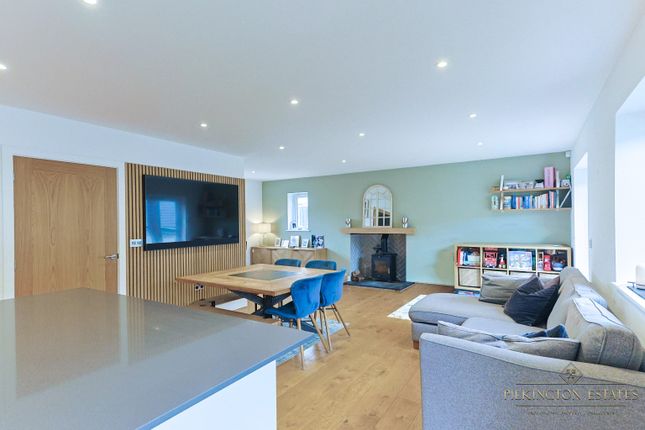 18, Langdon View, Plymouth photo 4