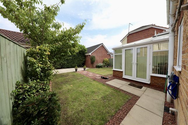 33, Sovereign Way, Hull photo 3