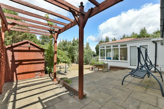 Buckles Way, Banstead photo 2