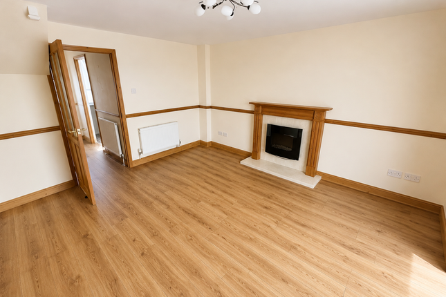 49, Buckle Place, Yeovil photo 3