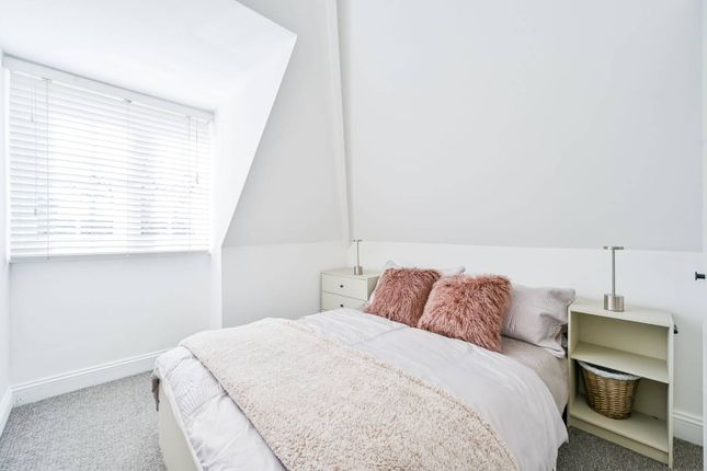 Flat for sale in Westcombe Park Road, Blackheath, London