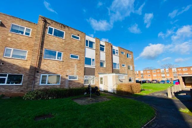 Thumbnail Flat to rent in Chargrove, Yate