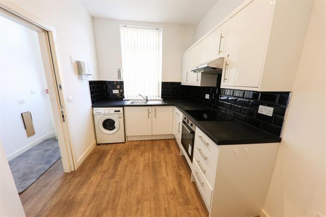 6, Woodfield Road, Doncaster photo 4