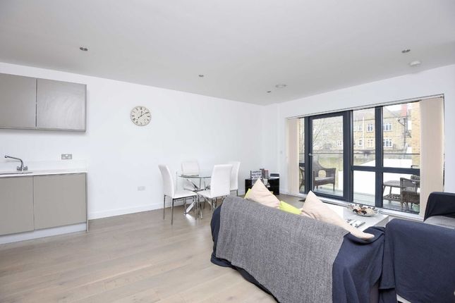 Thumbnail Flat to rent in Blairderry Road, London
